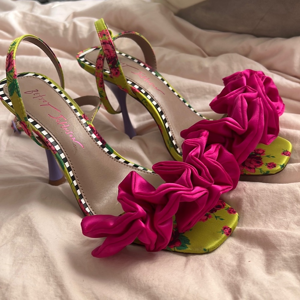 BETSEY JOHNSON HEELS